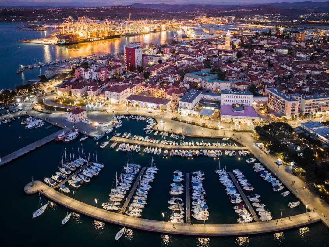 Koper Center Apartment Near-Beach-Free-Garage-Parking Exterior foto